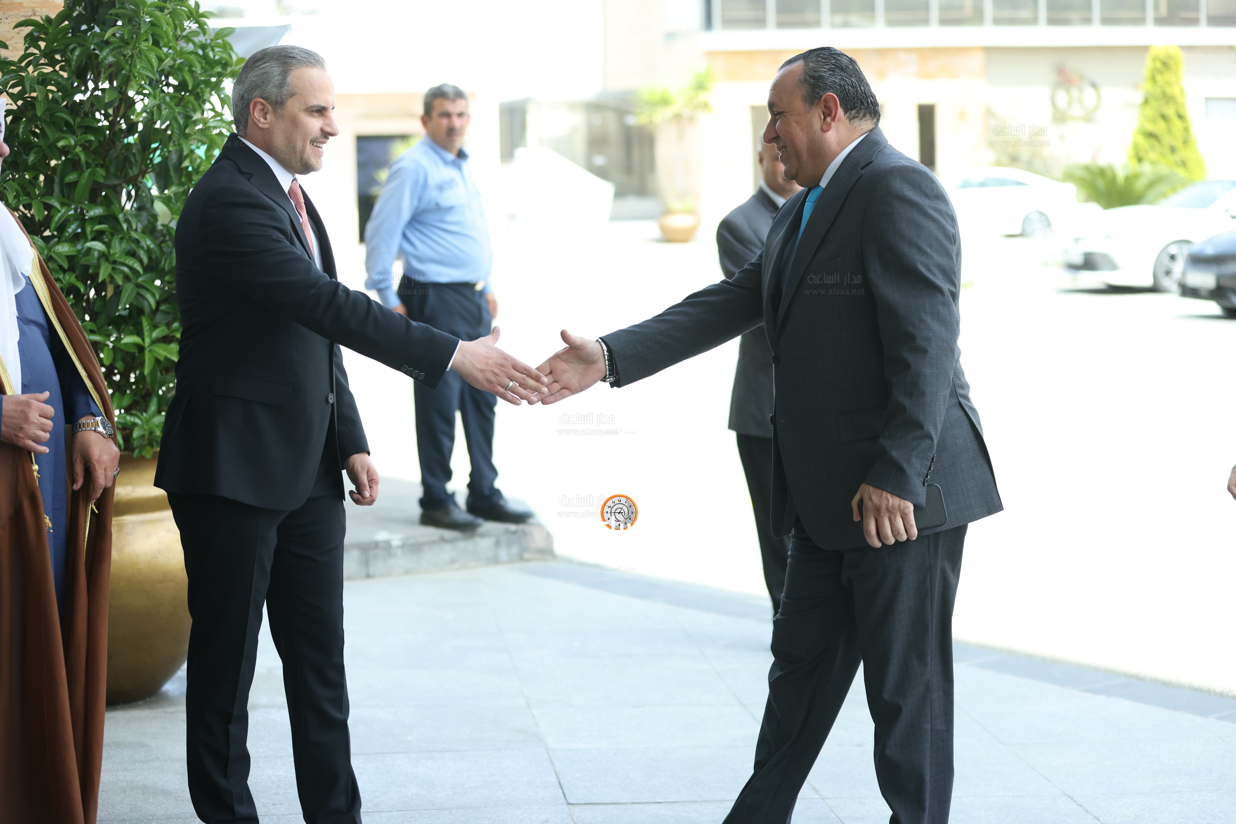 Madar Al-Saa Images 0.4915424005067506