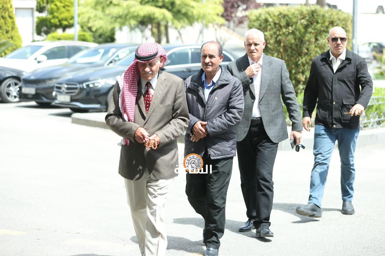 Madar Al-Saa Images 0.8906585724048409