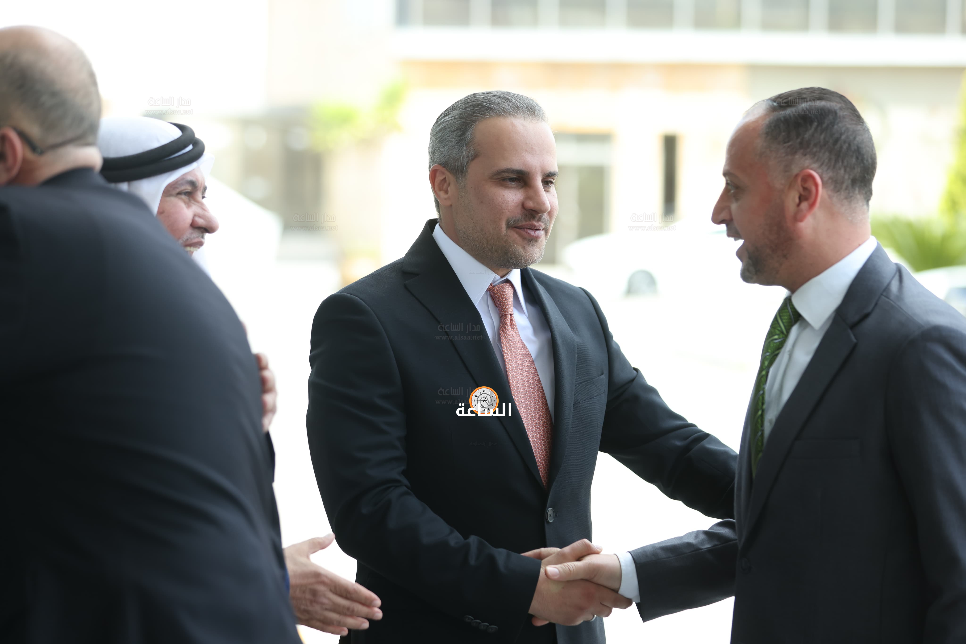 Madar Al-Saa Images 0.8164132783512646