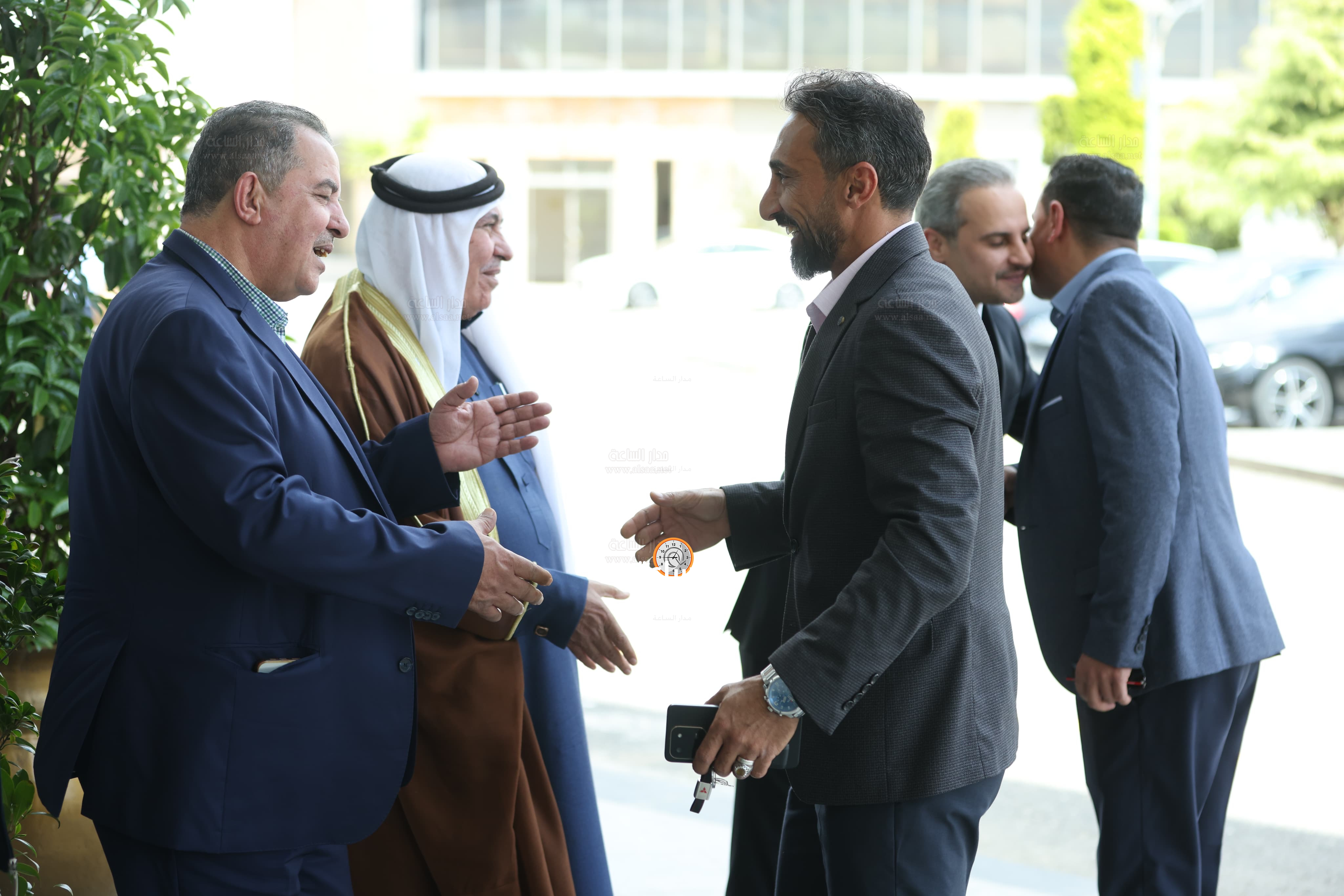 Madar Al-Saa Images 0.23260125514936414