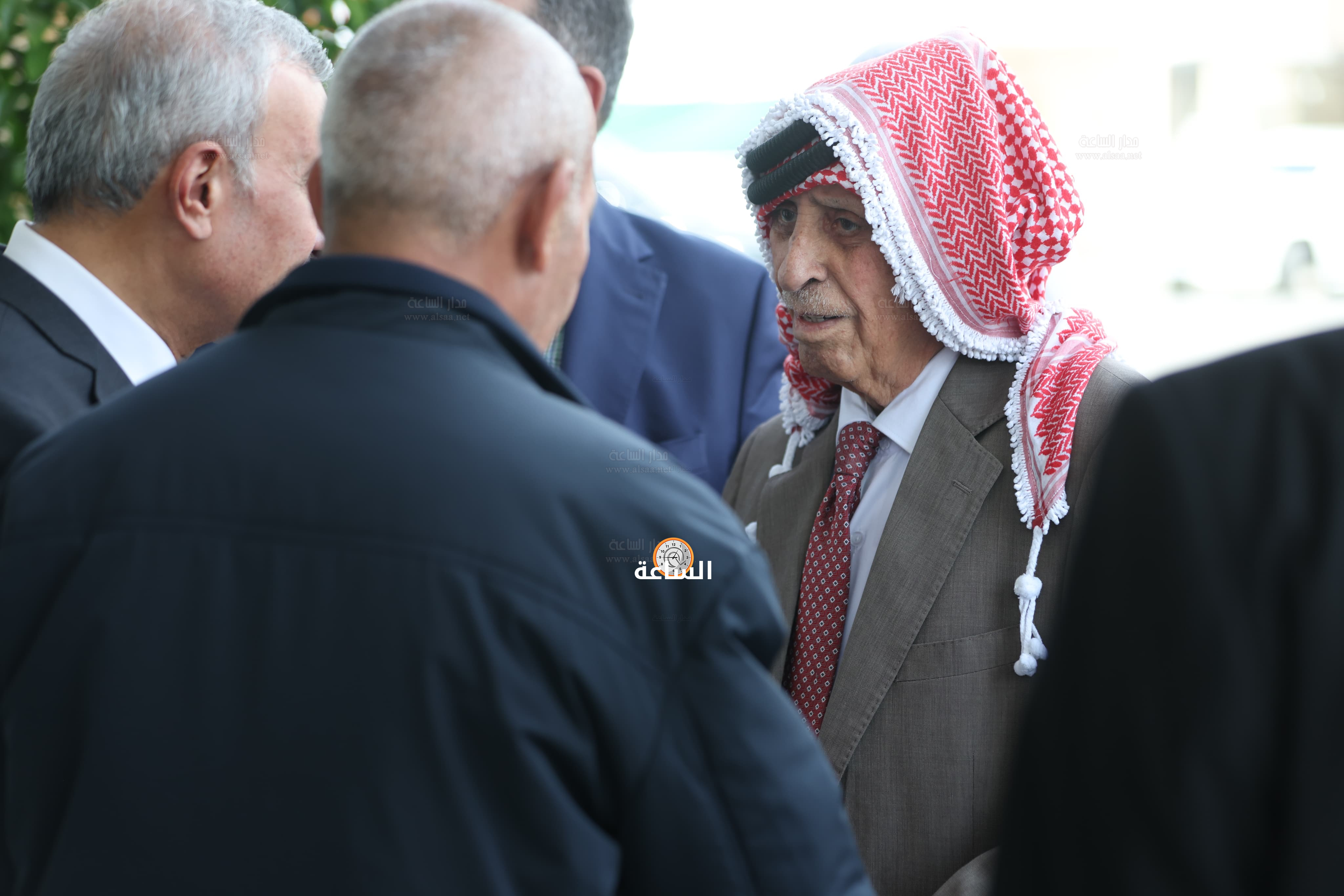 Madar Al-Saa Images 0.233389073388945