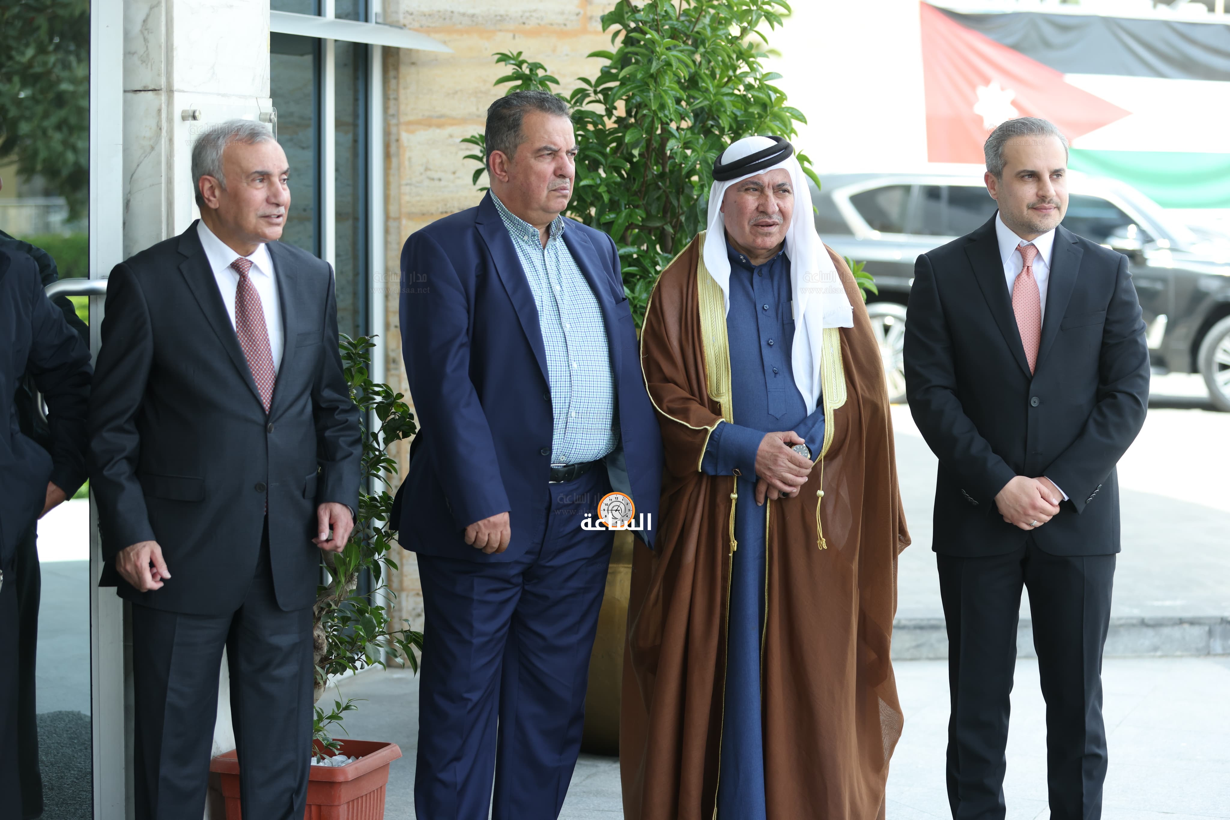 Madar Al-Saa Images 0.924141296589428