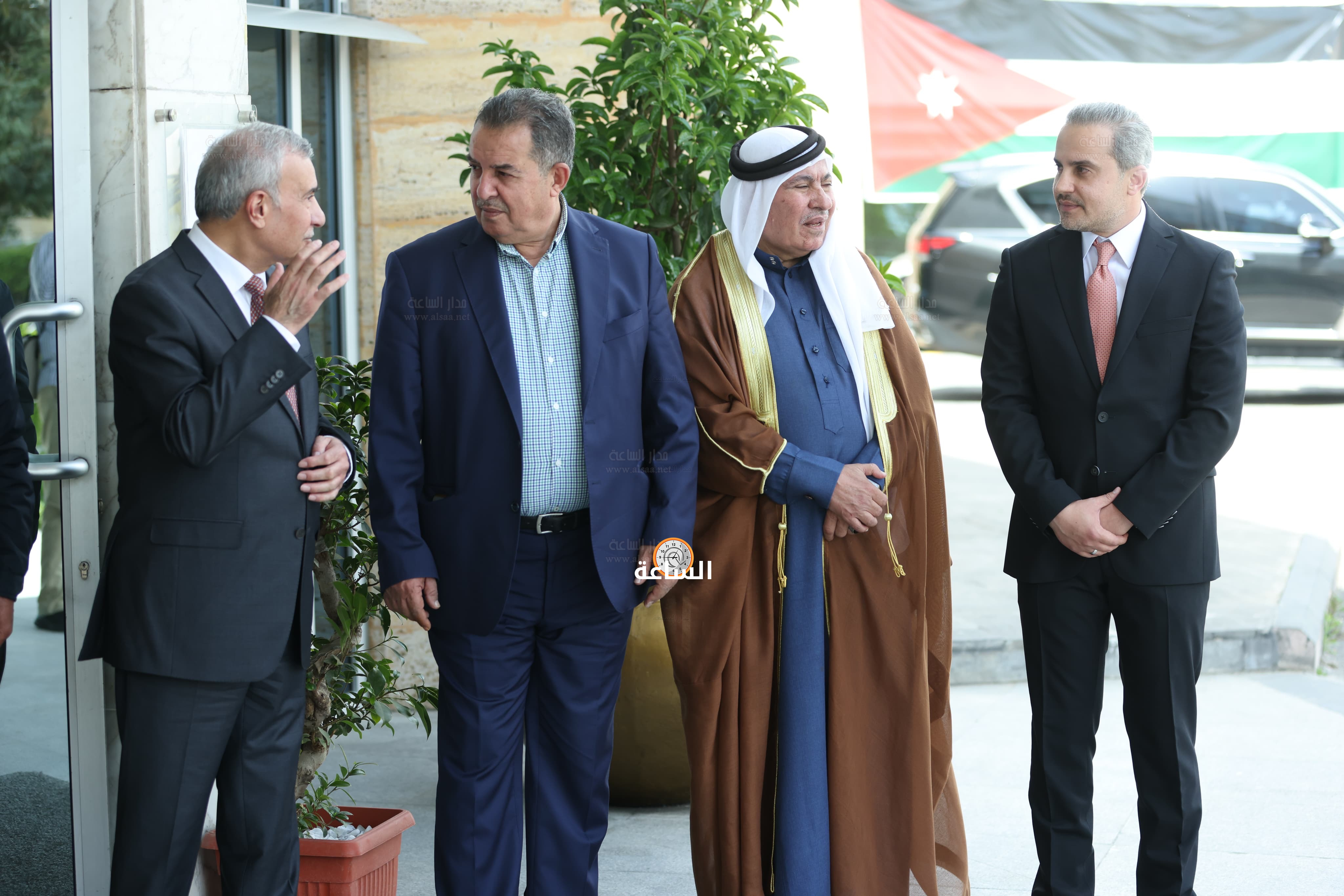 Madar Al-Saa Images 0.2733604947130869