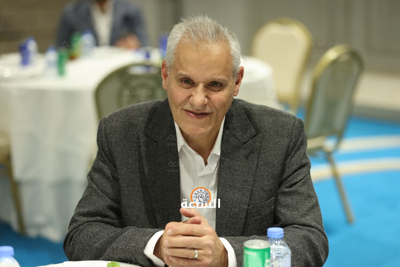 Madar Al-Saa Images 0.8372019270351045