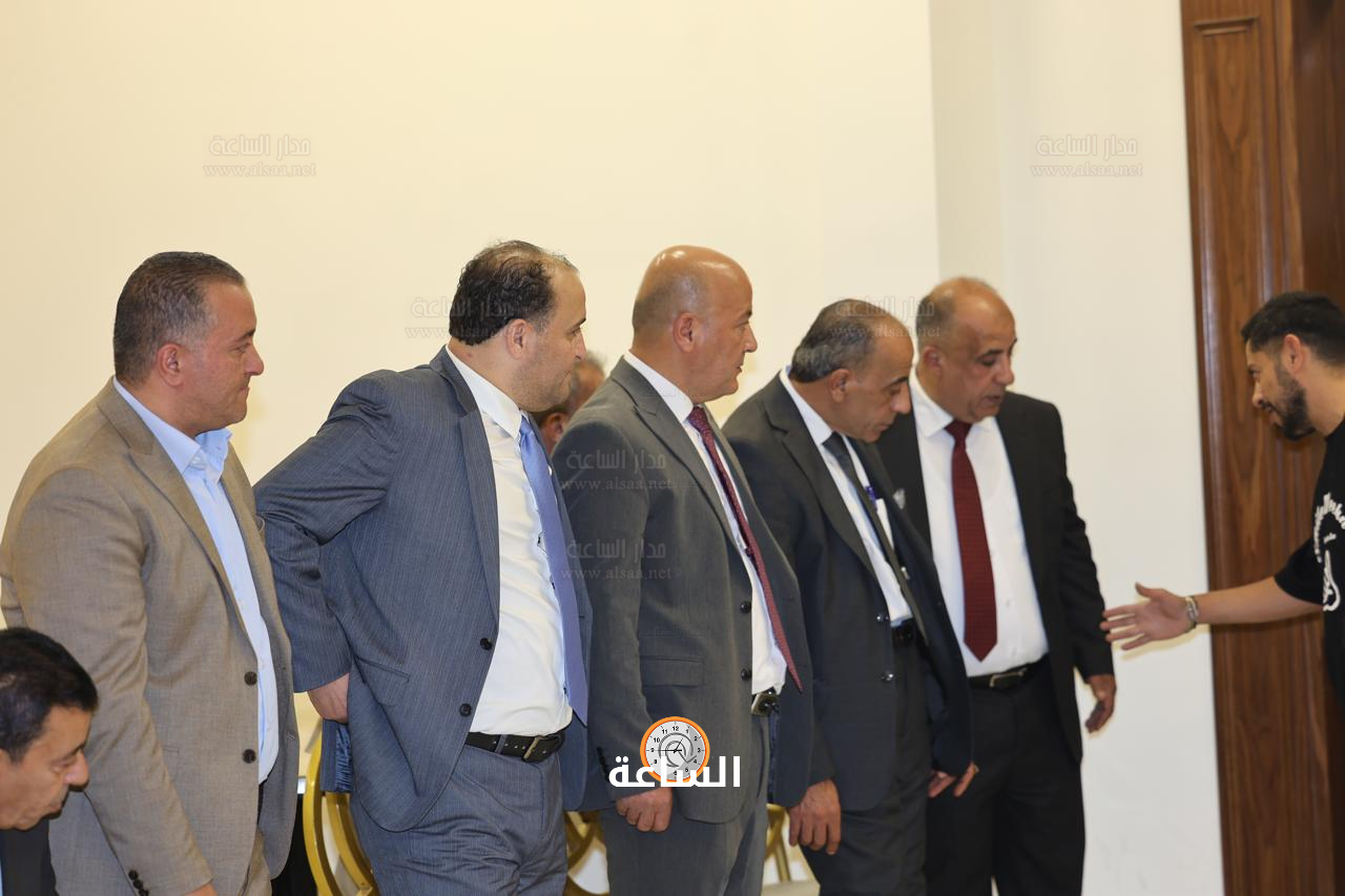 Madar Al-Saa Images 0.6951411875072807