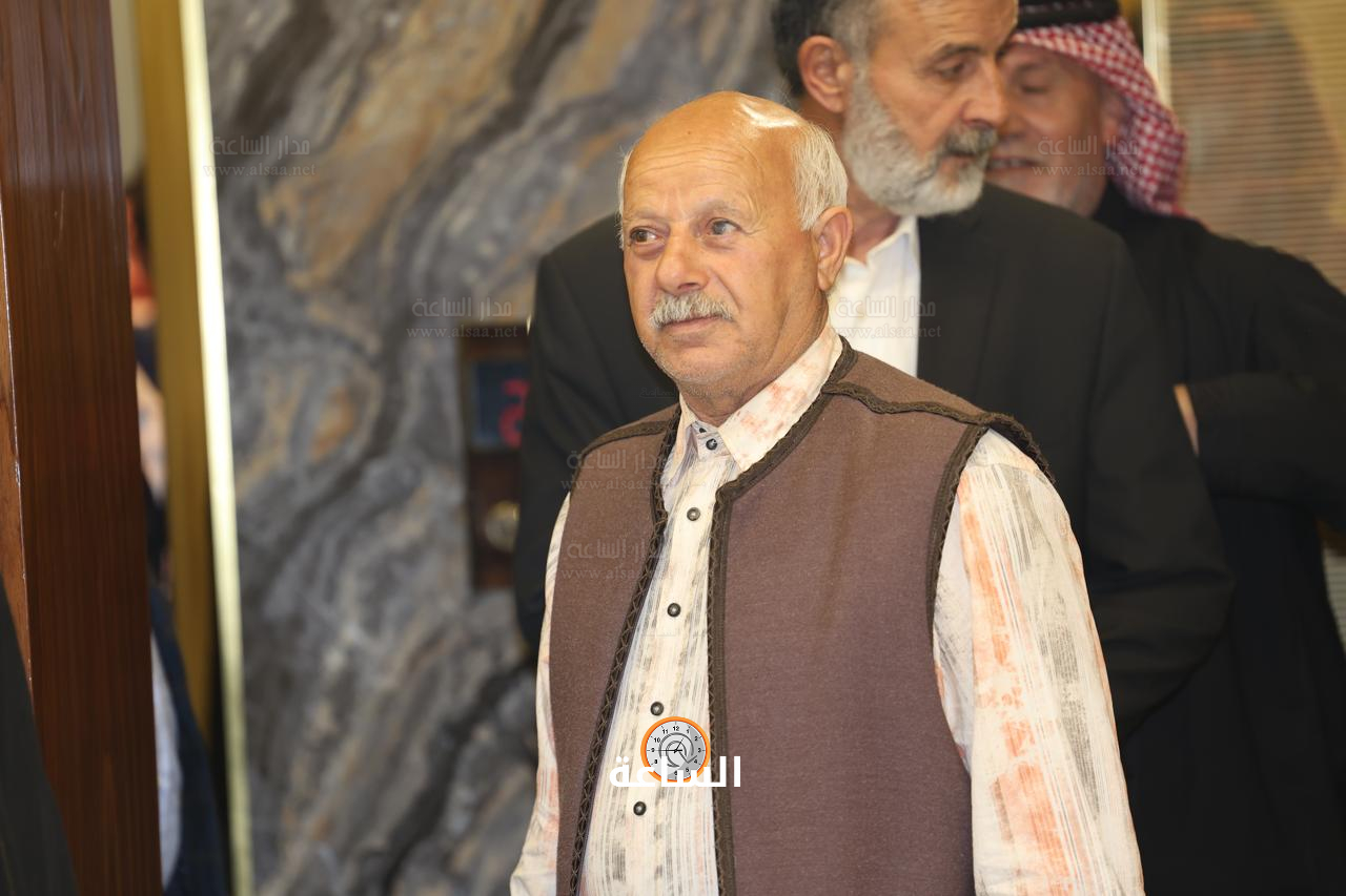 Madar Al-Saa Images 0.8595837860497865