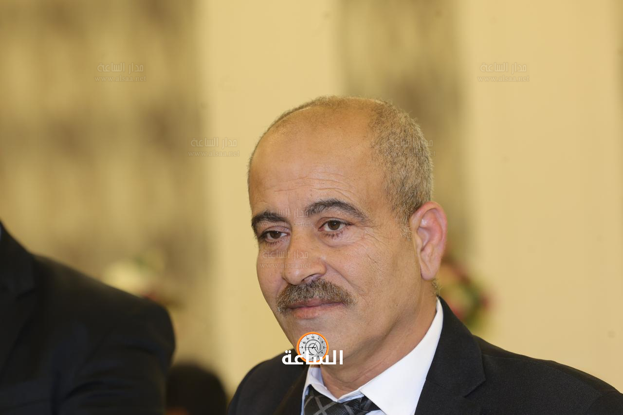 Madar Al-Saa Images 0.4553241610666394