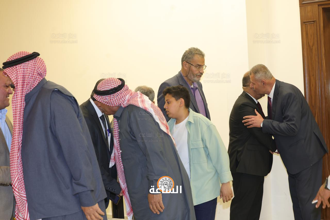 Madar Al-Saa Images 0.8993723603035549