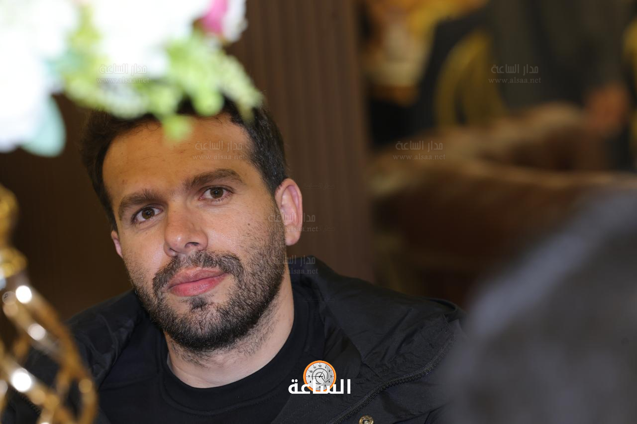 Madar Al-Saa Images 0.24185982258636352