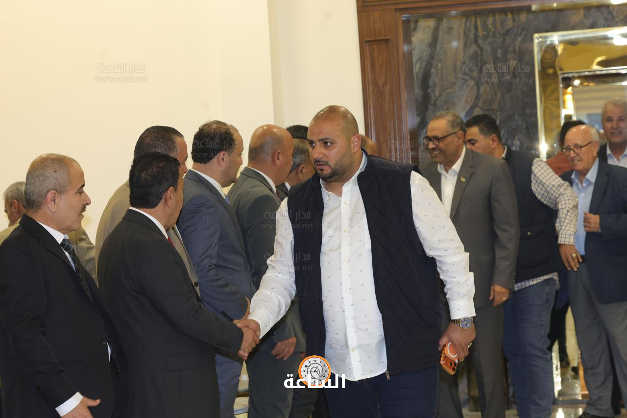 Madar Al-Saa Images 0.4865103206514687