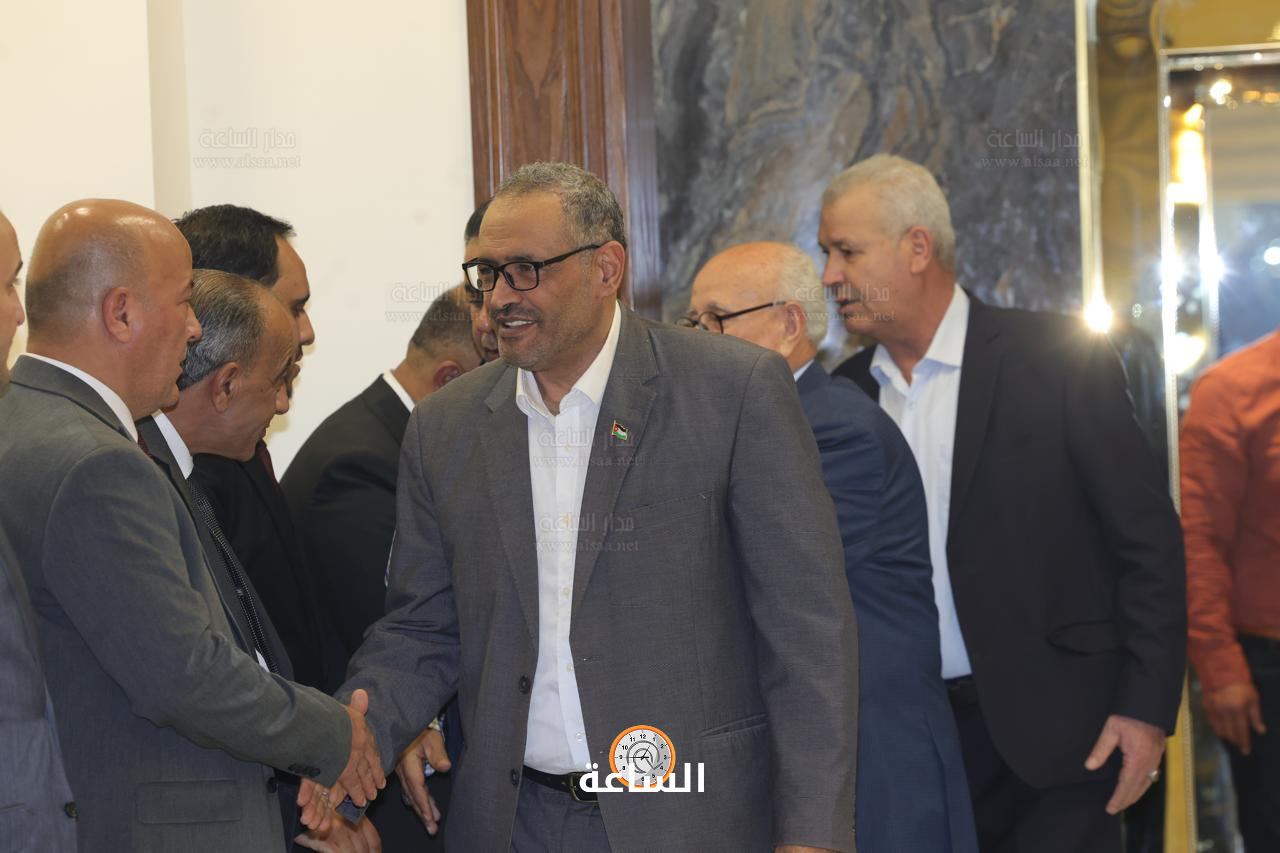 Madar Al-Saa Images 0.945829351918312