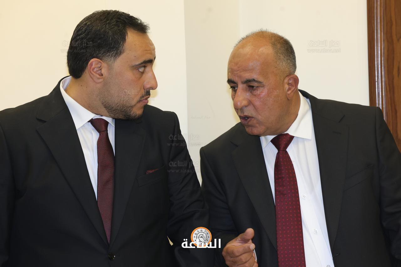 Madar Al-Saa Images 0.8193955671386274