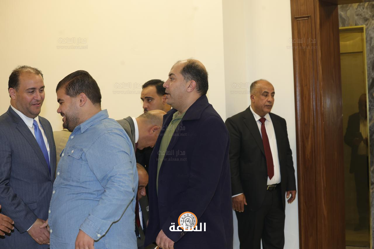 Madar Al-Saa Images 0.4469332086440725