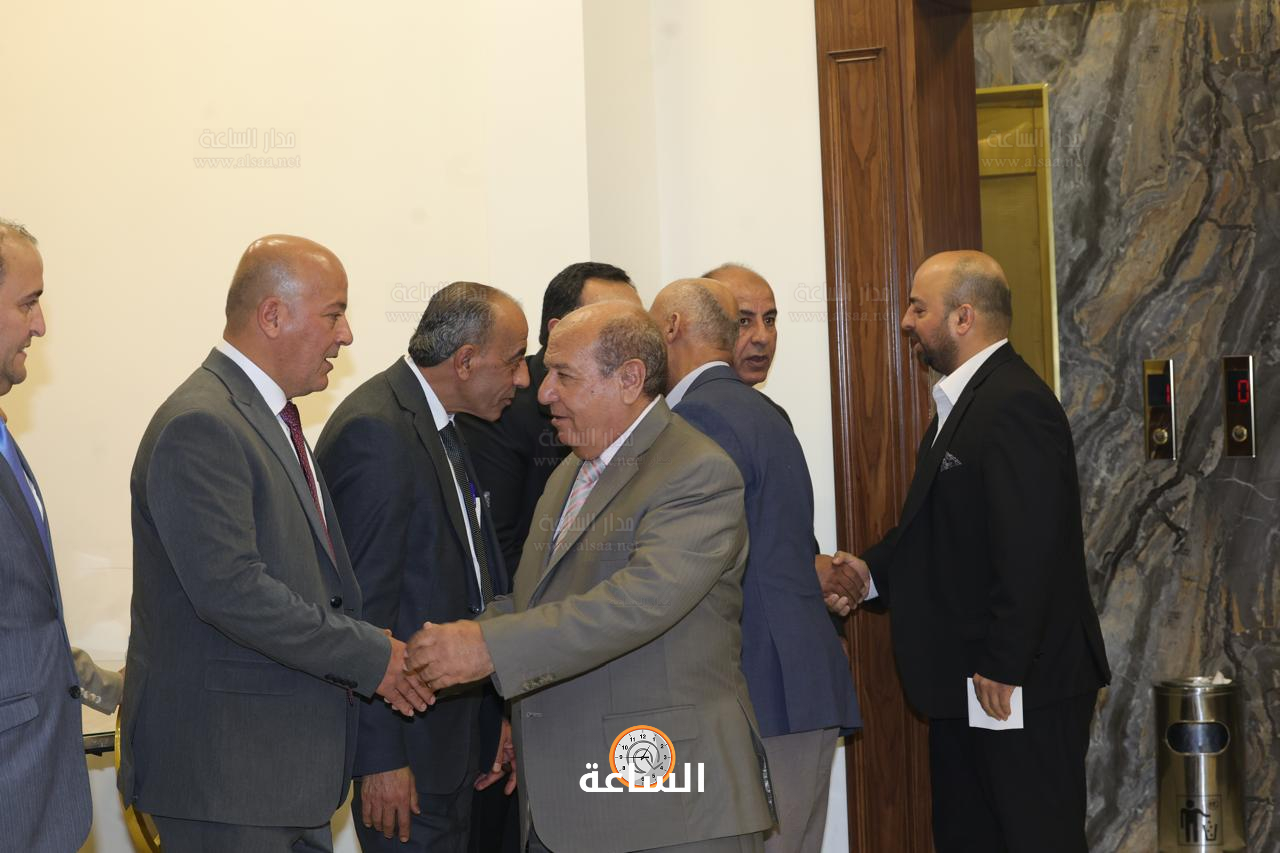 Madar Al-Saa Images 0.46165012427691243