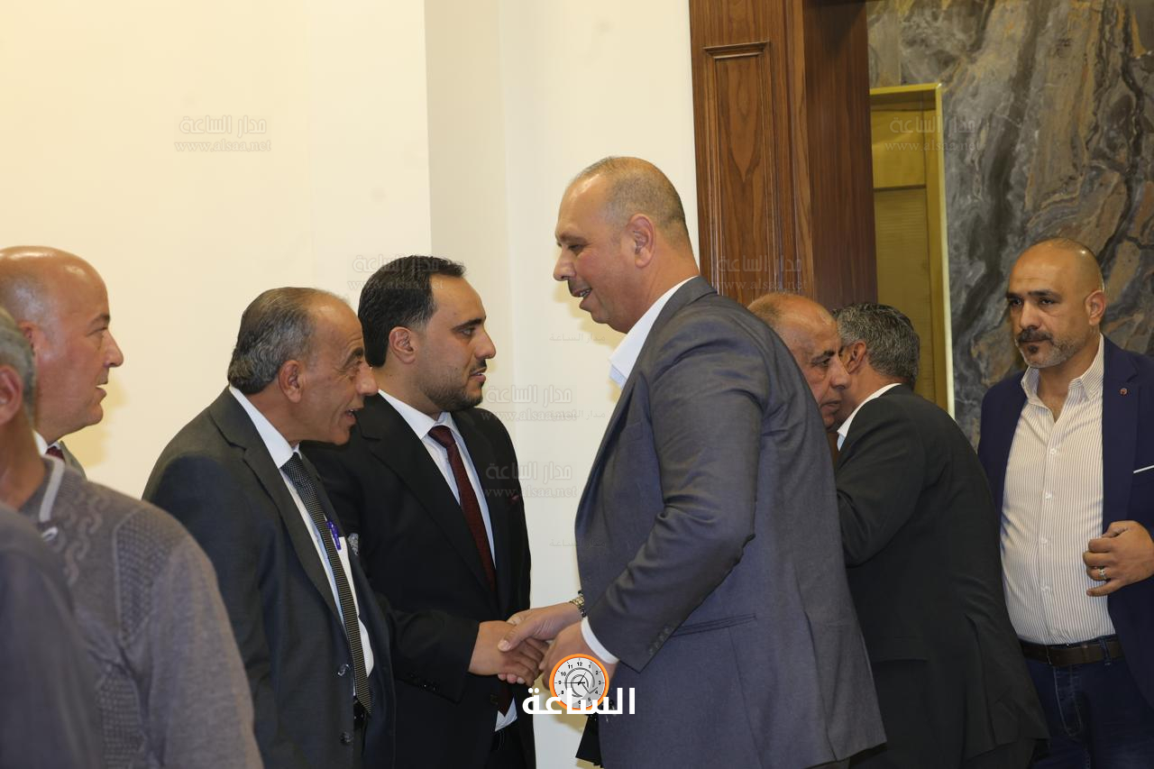 Madar Al-Saa Images 0.4685044534342746