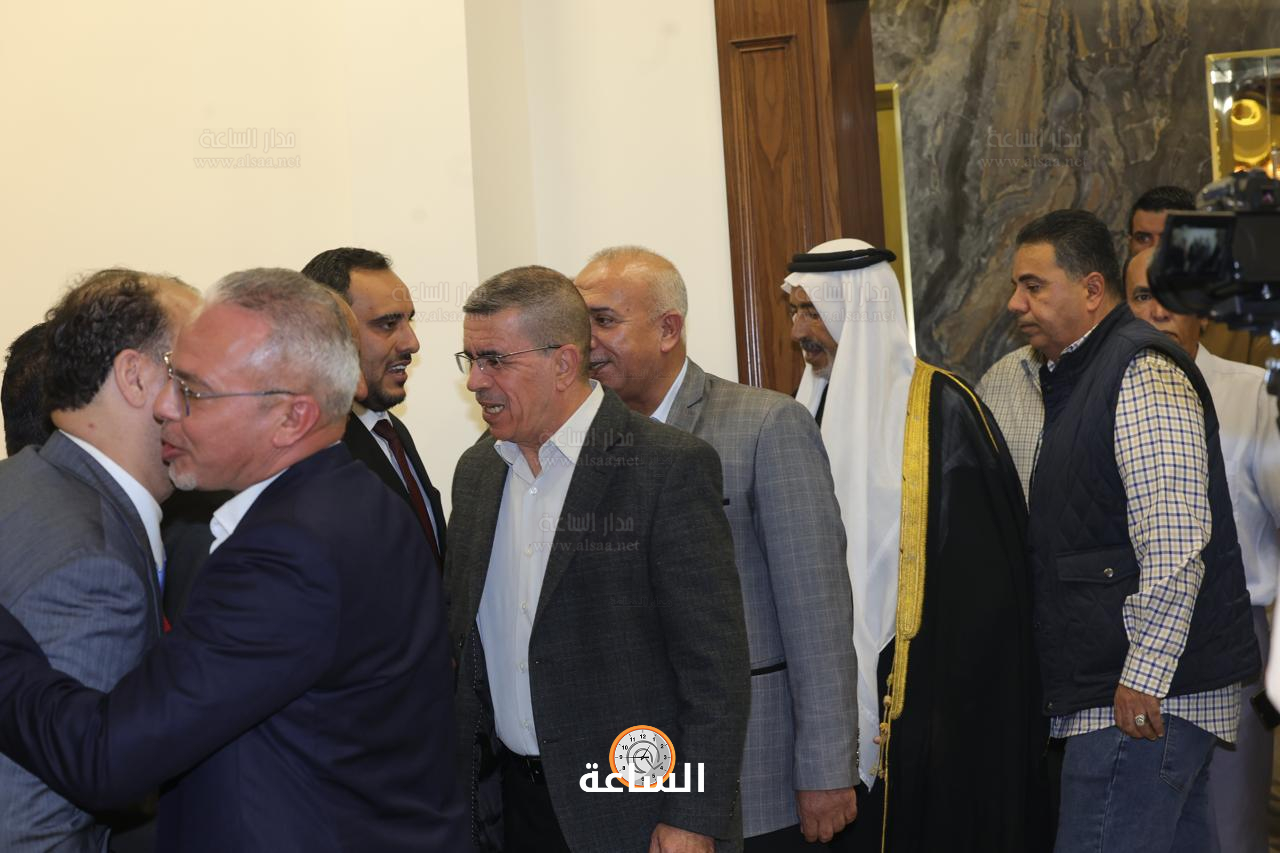 Madar Al-Saa Images 0.5640487680949239