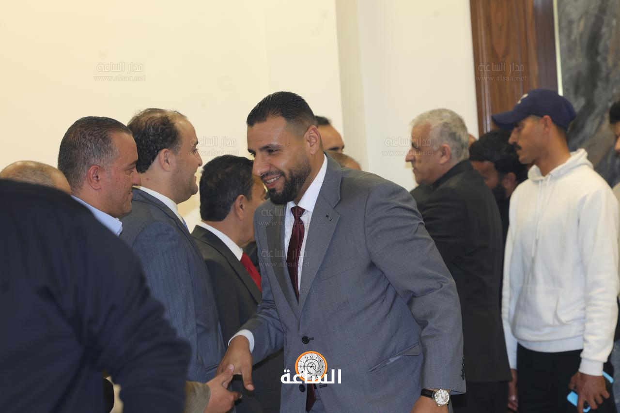 Madar Al-Saa Images 0.07749702143050896