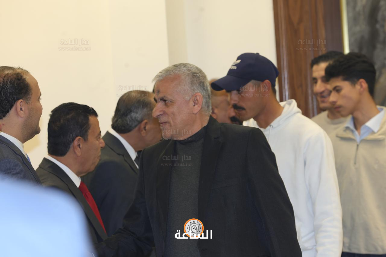 Madar Al-Saa Images 0.3774366326858727