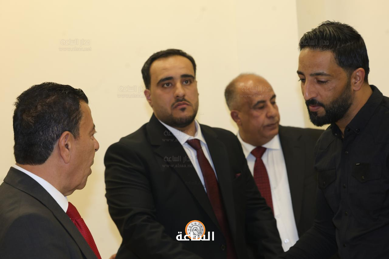 Madar Al-Saa Images 0.3851283093932282