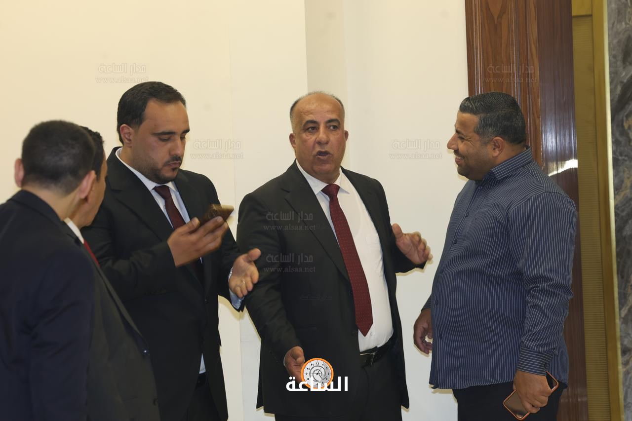 Madar Al-Saa Images 0.6061730979827632