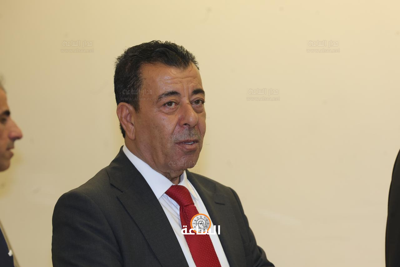 Madar Al-Saa Images 0.35584227879159147