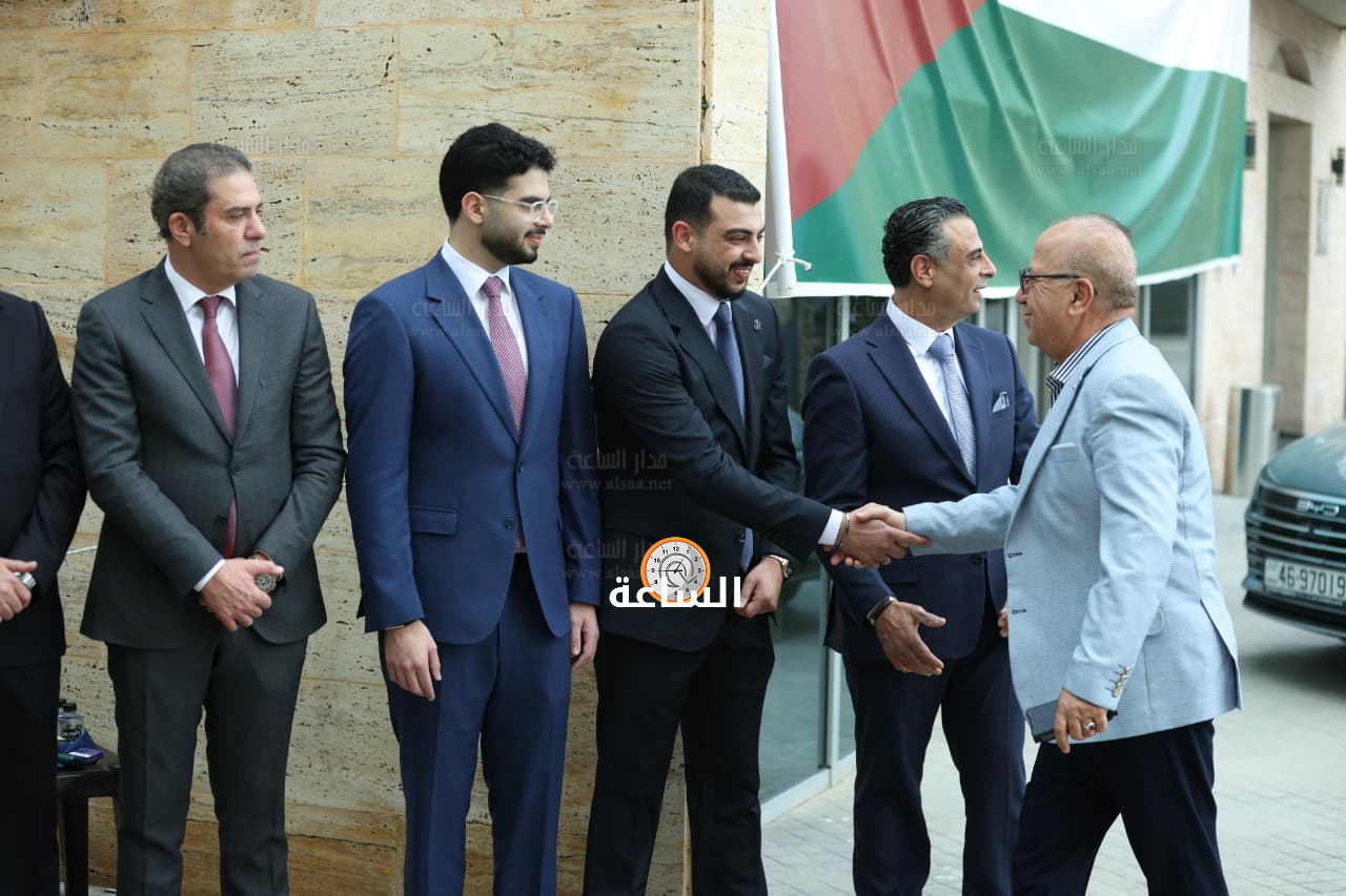 Madar Al-Saa Images 0.072608677979348