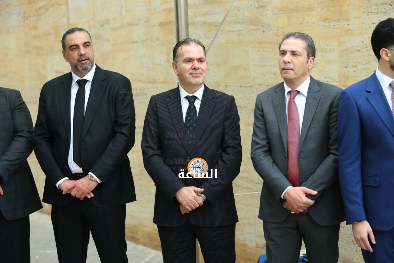 Madar Al-Saa Images 0.8688579122379037