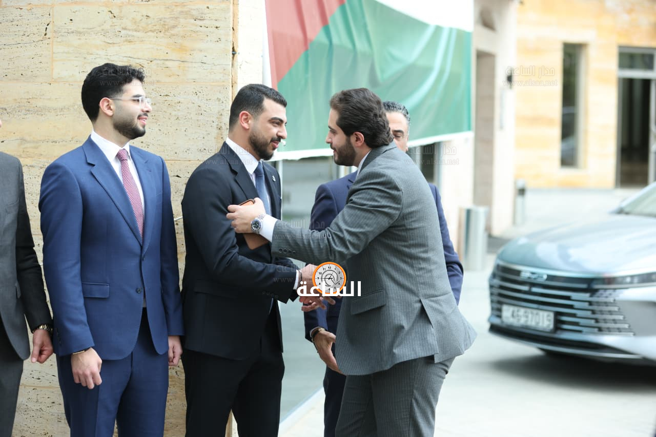 Madar Al-Saa Images 0.2922215426222319