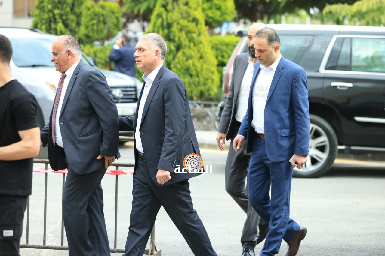 Madar Al-Saa Images 0.8779257905537112