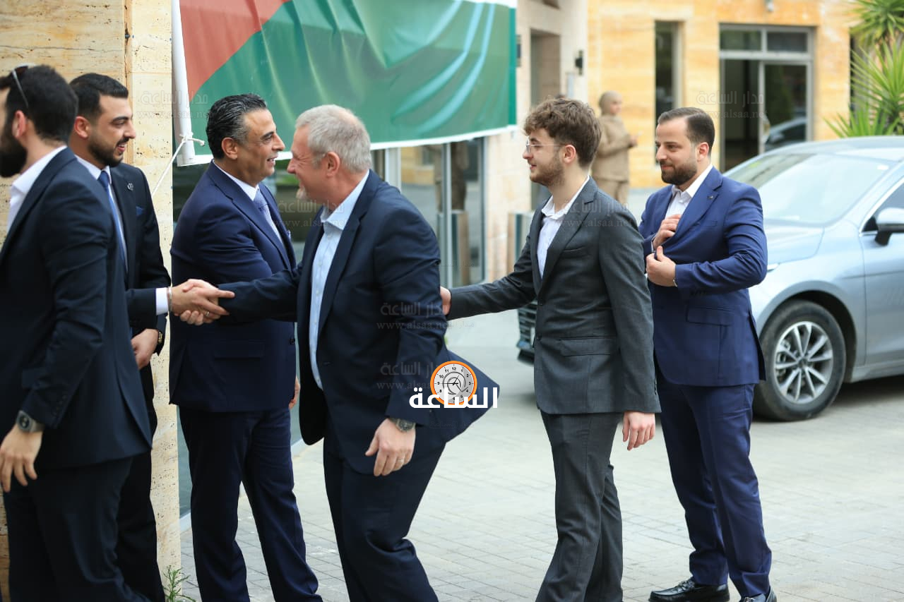 Madar Al-Saa Images 0.6143391348990979