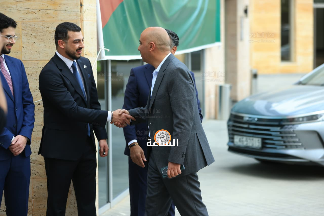 Madar Al-Saa Images 0.02759808852391188