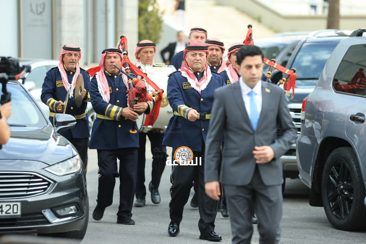 Madar Al-Saa Images 0.014065793115741188