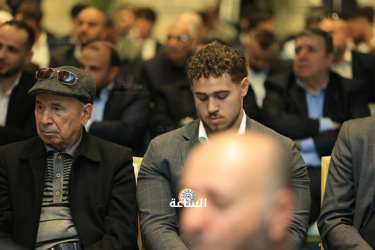 Madar Al-Saa Images 0.22827552326242861