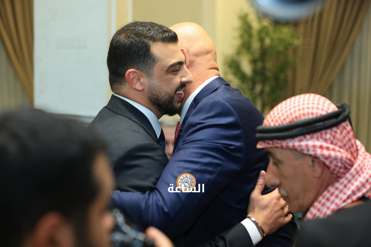 Madar Al-Saa Images 0.6157620704283824