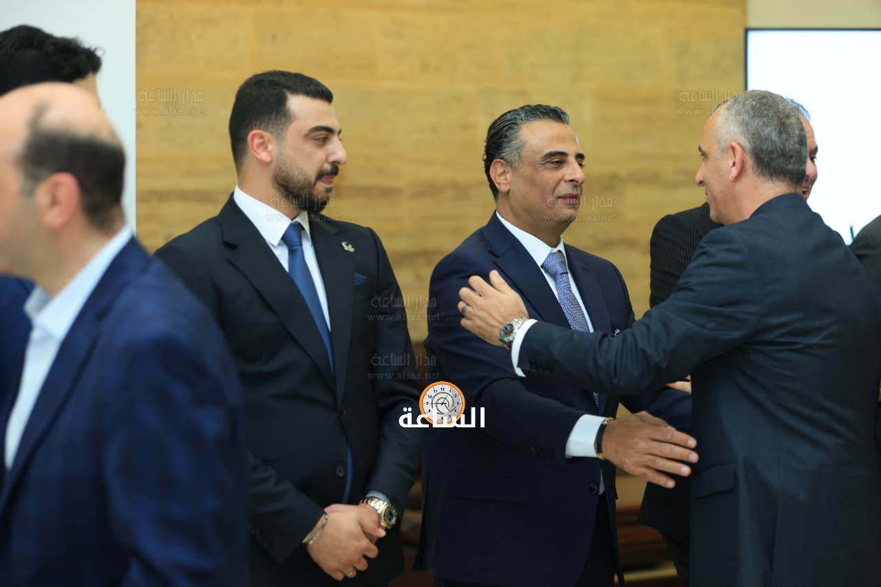 Madar Al-Saa Images 0.8918677111479293