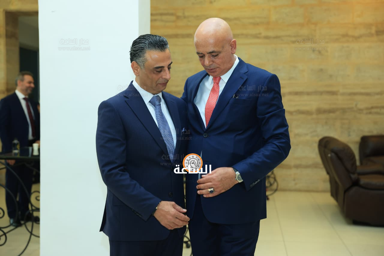 Madar Al-Saa Images 0.1715255585875629