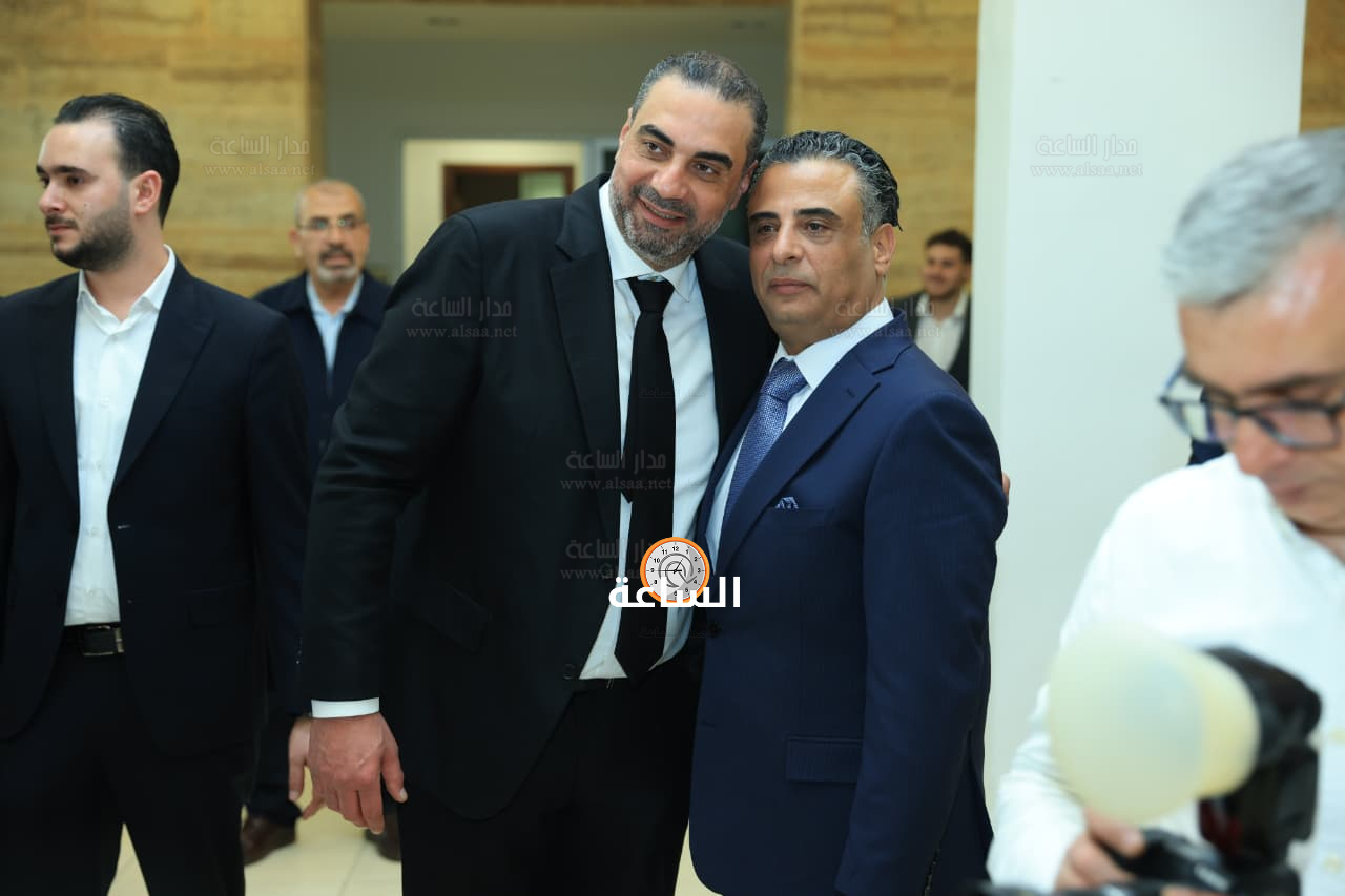 Madar Al-Saa Images 0.23548948424065486