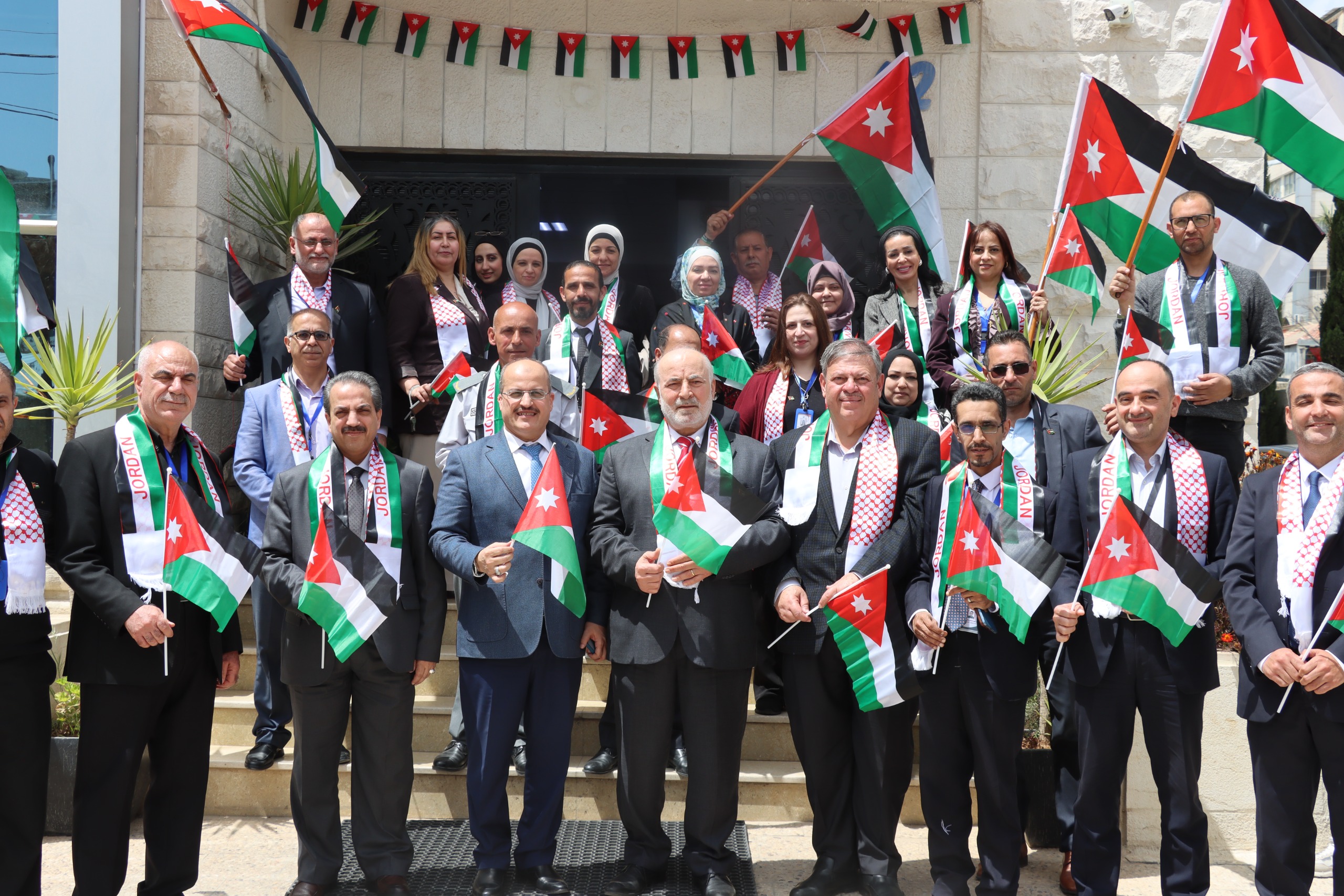 Madar Al-Saa Images 0.67390390127235