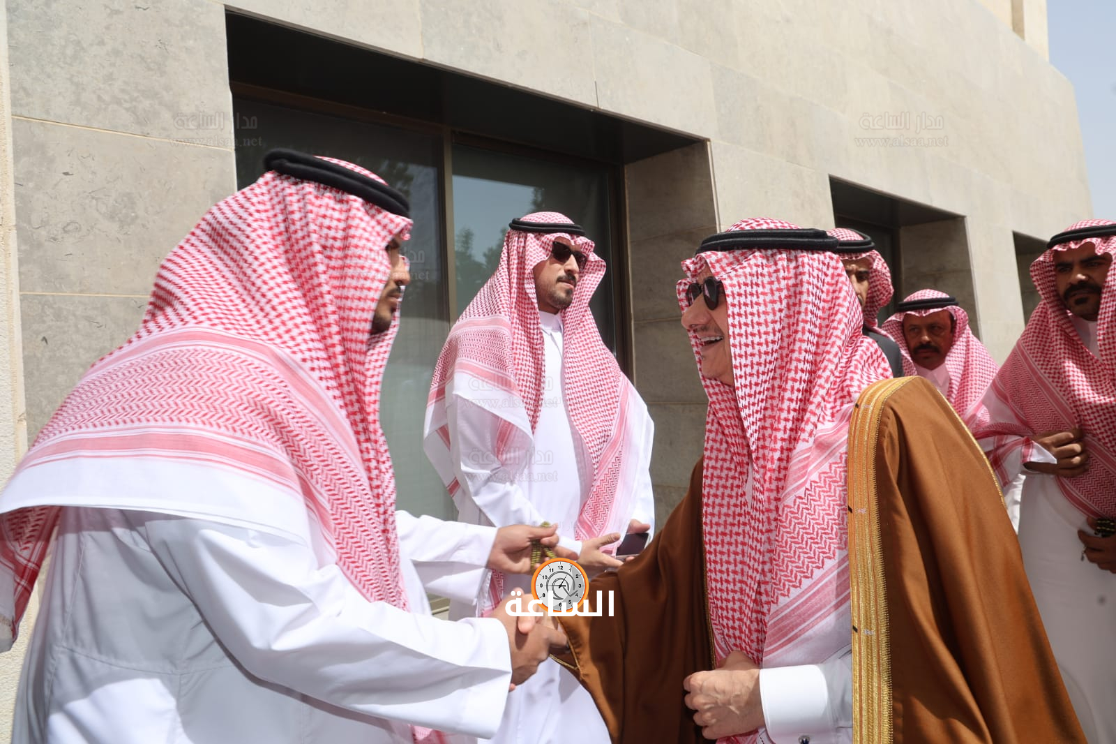 Madar Al-Saa Images 0.33400208051224656