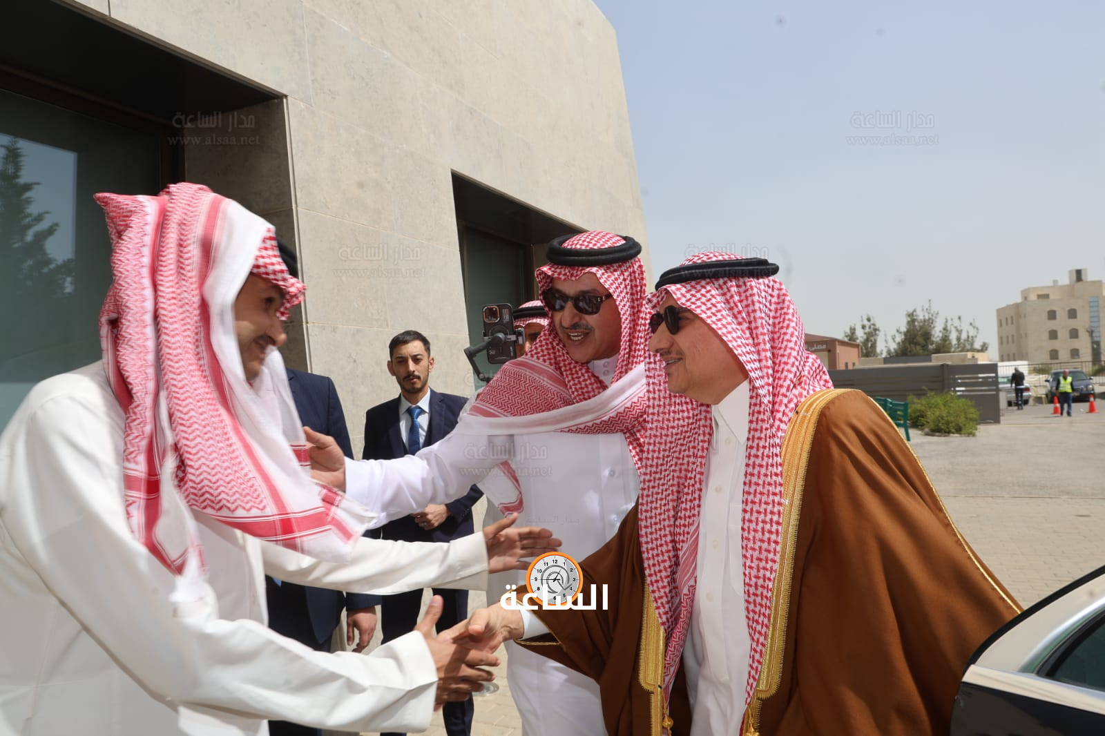 Madar Al-Saa Images 0.1740567312197141