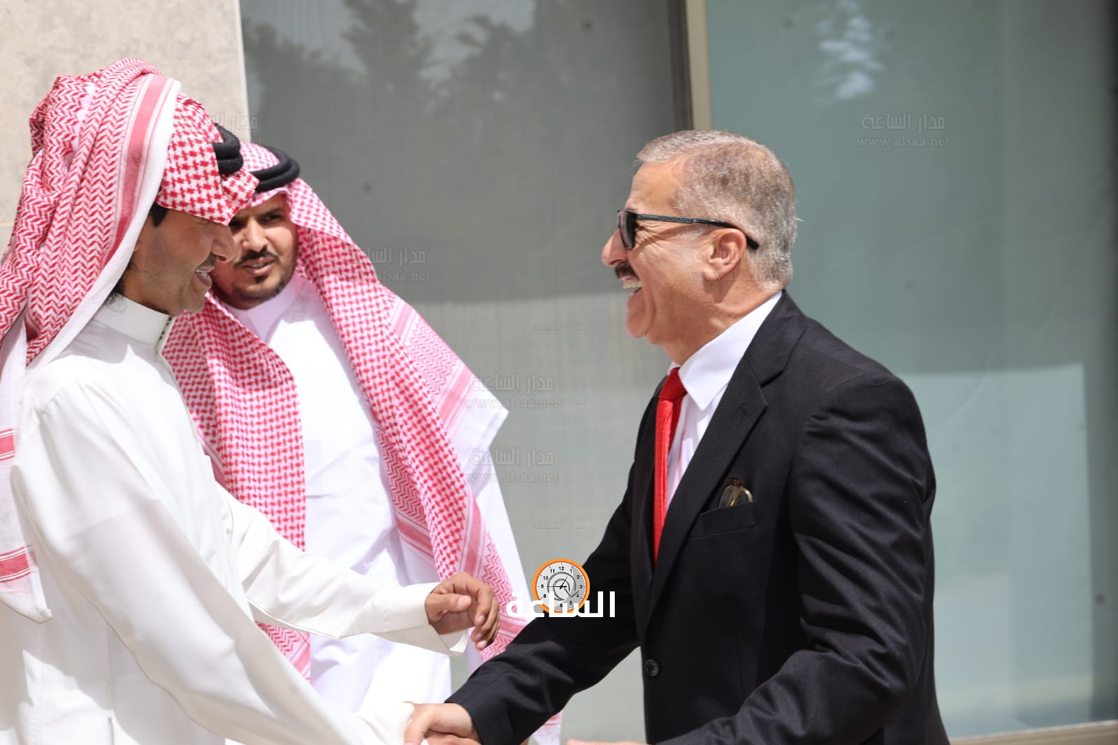 Madar Al-Saa Images 0.7236411222392057