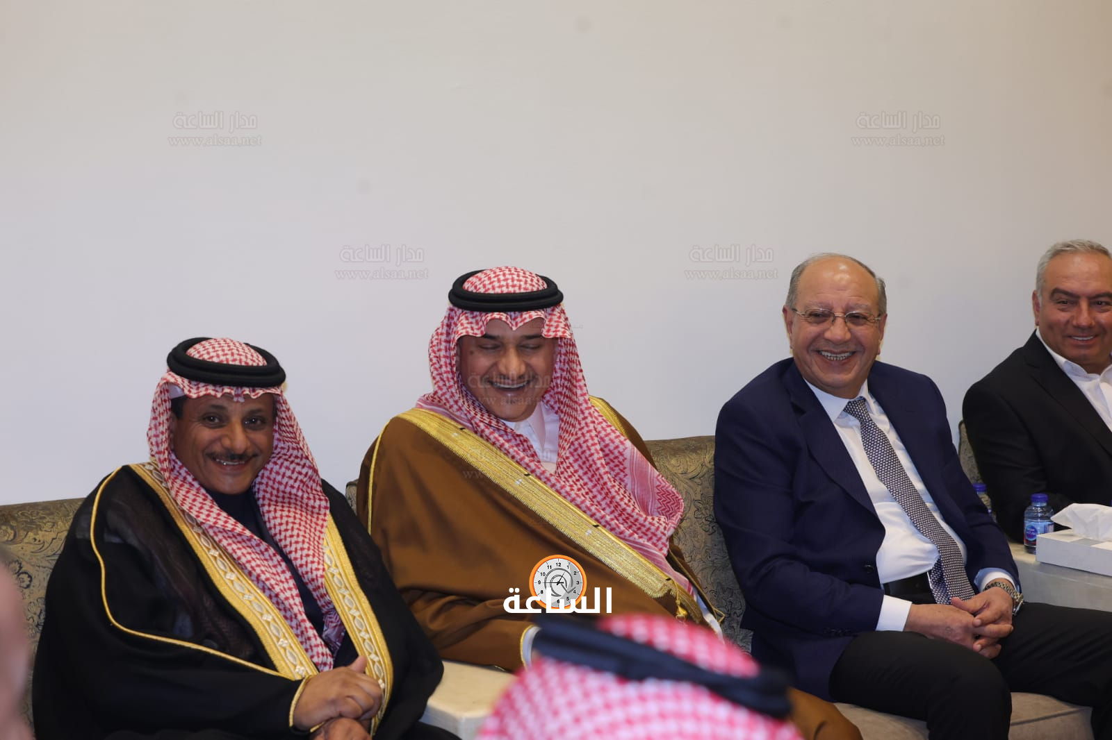 Madar Al-Saa Images 0.7416022228069853