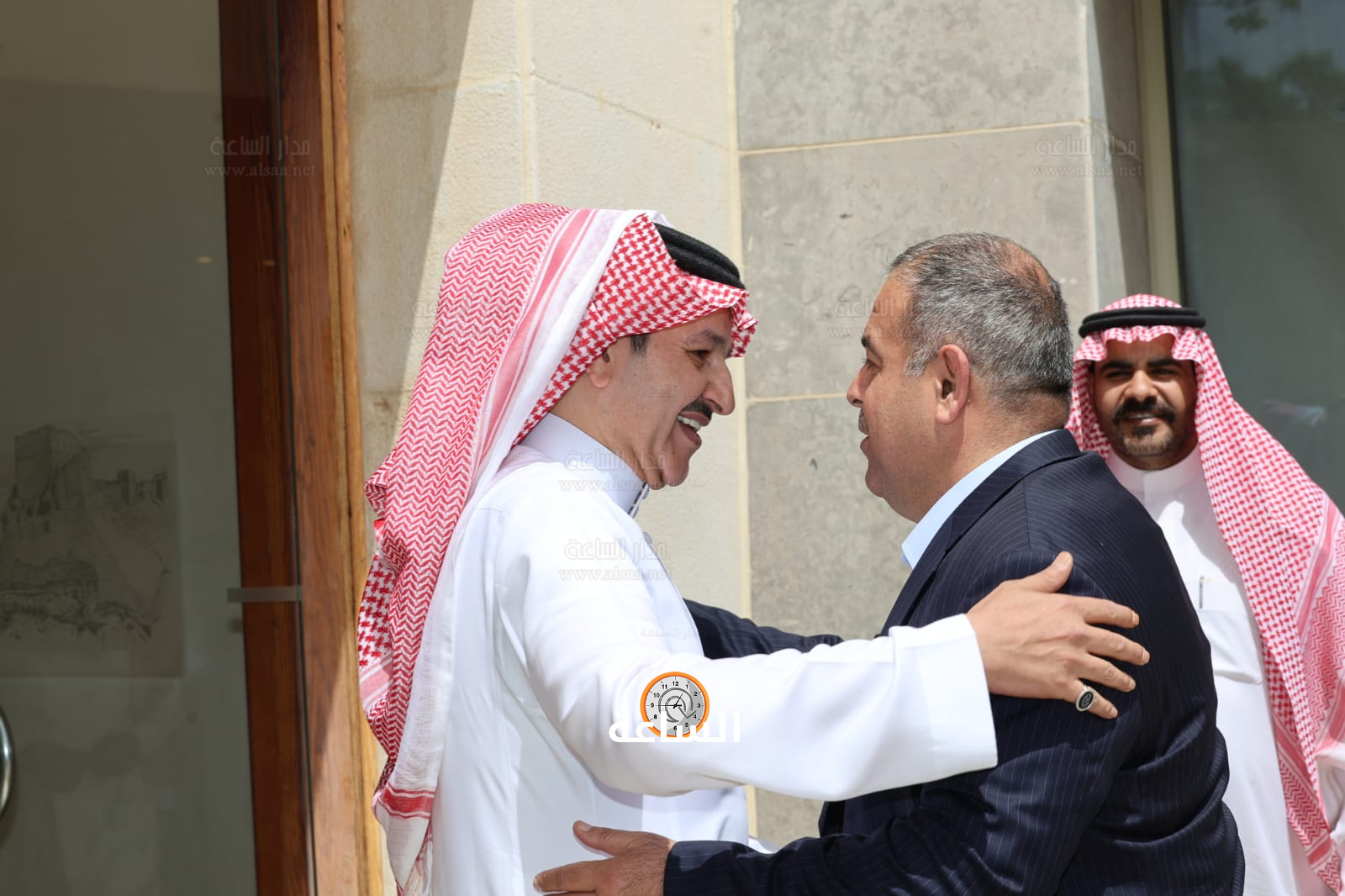 Madar Al-Saa Images 0.5379771577569875