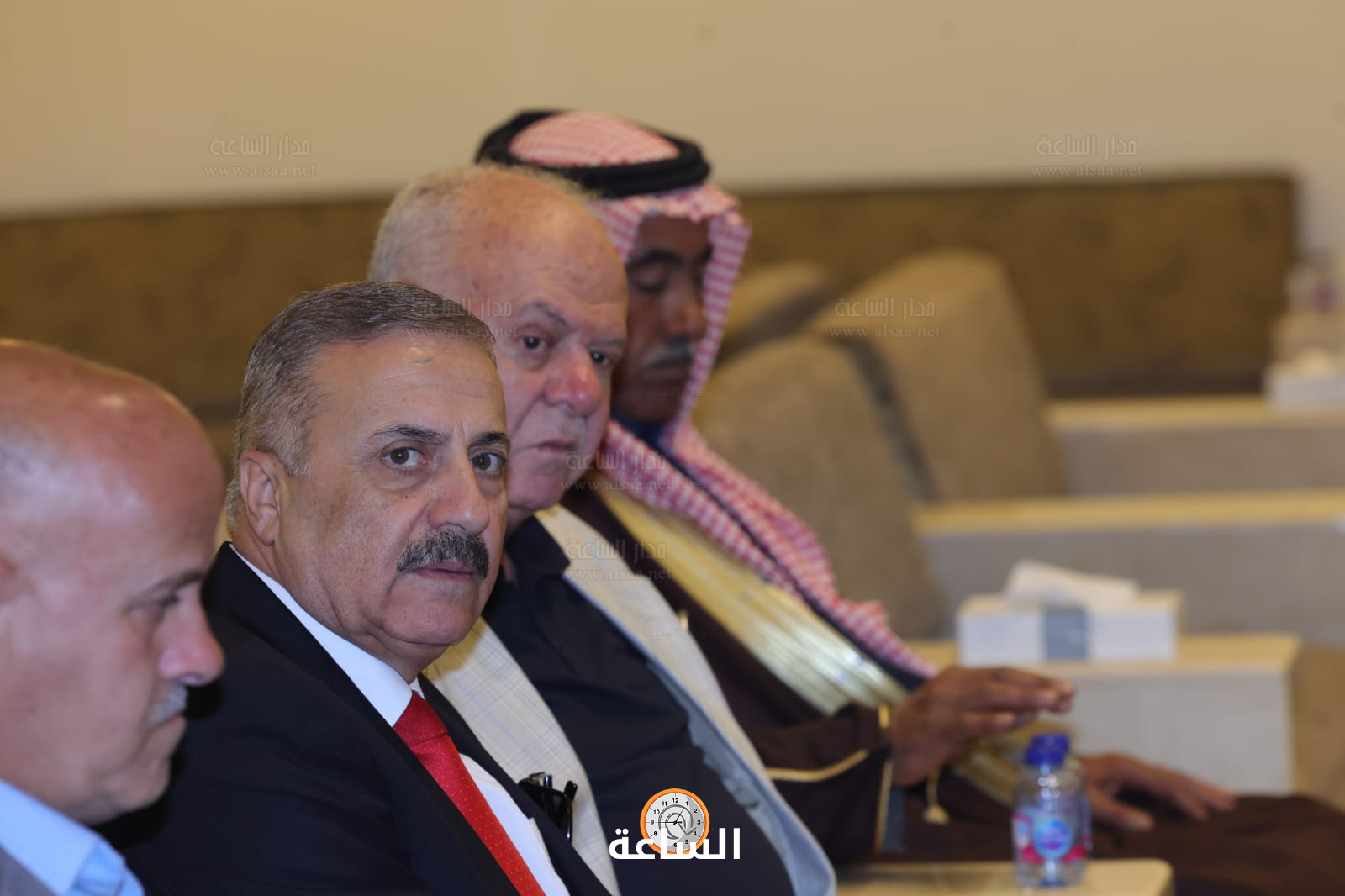 Madar Al-Saa Images 0.5351065469522441