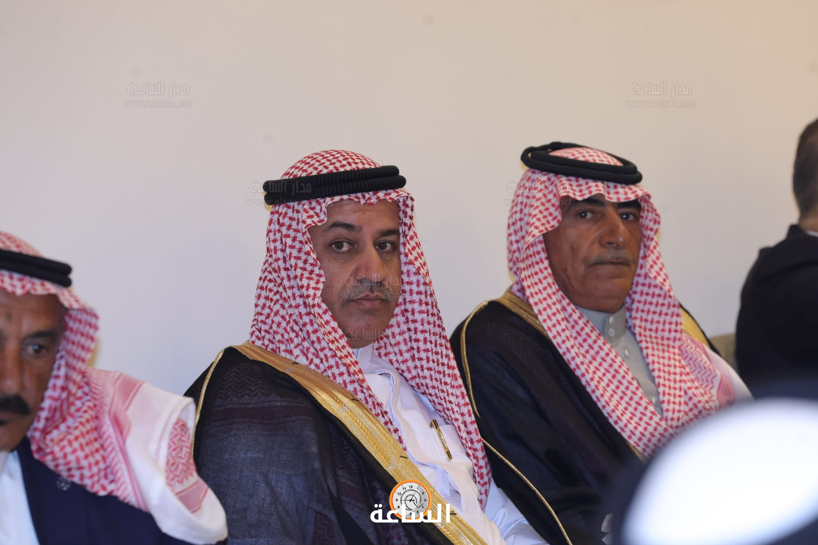 Madar Al-Saa Images 0.4295657236480672