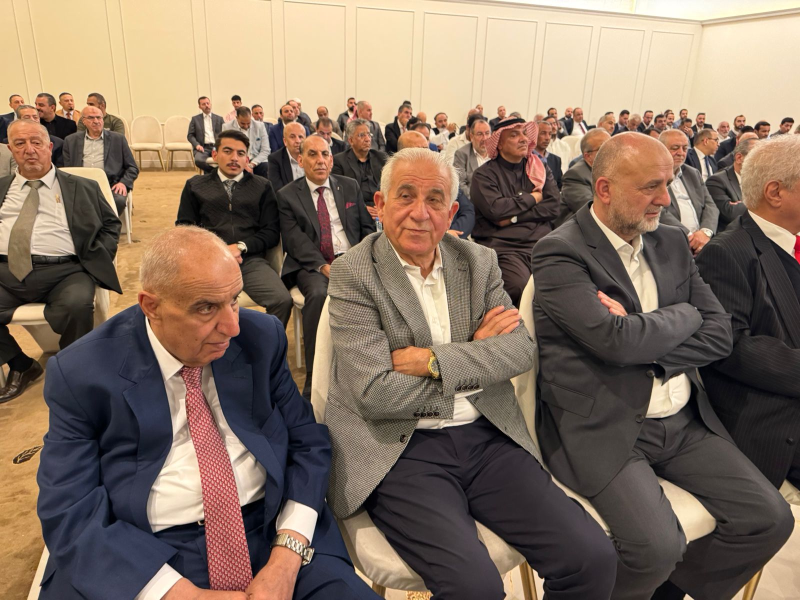 Madar Al-Saa Images 0.9434490650042436