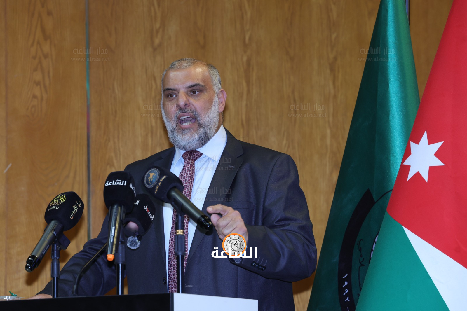 Madar Al-Saa Images 0.10150667872622365