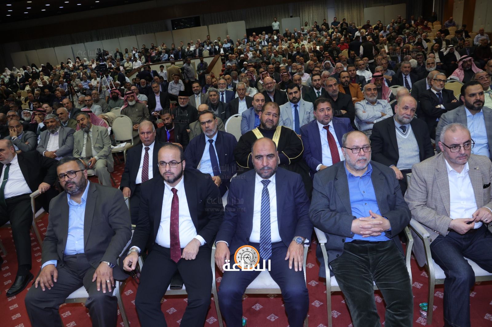 Madar Al-Saa Images 0.41479065492840406