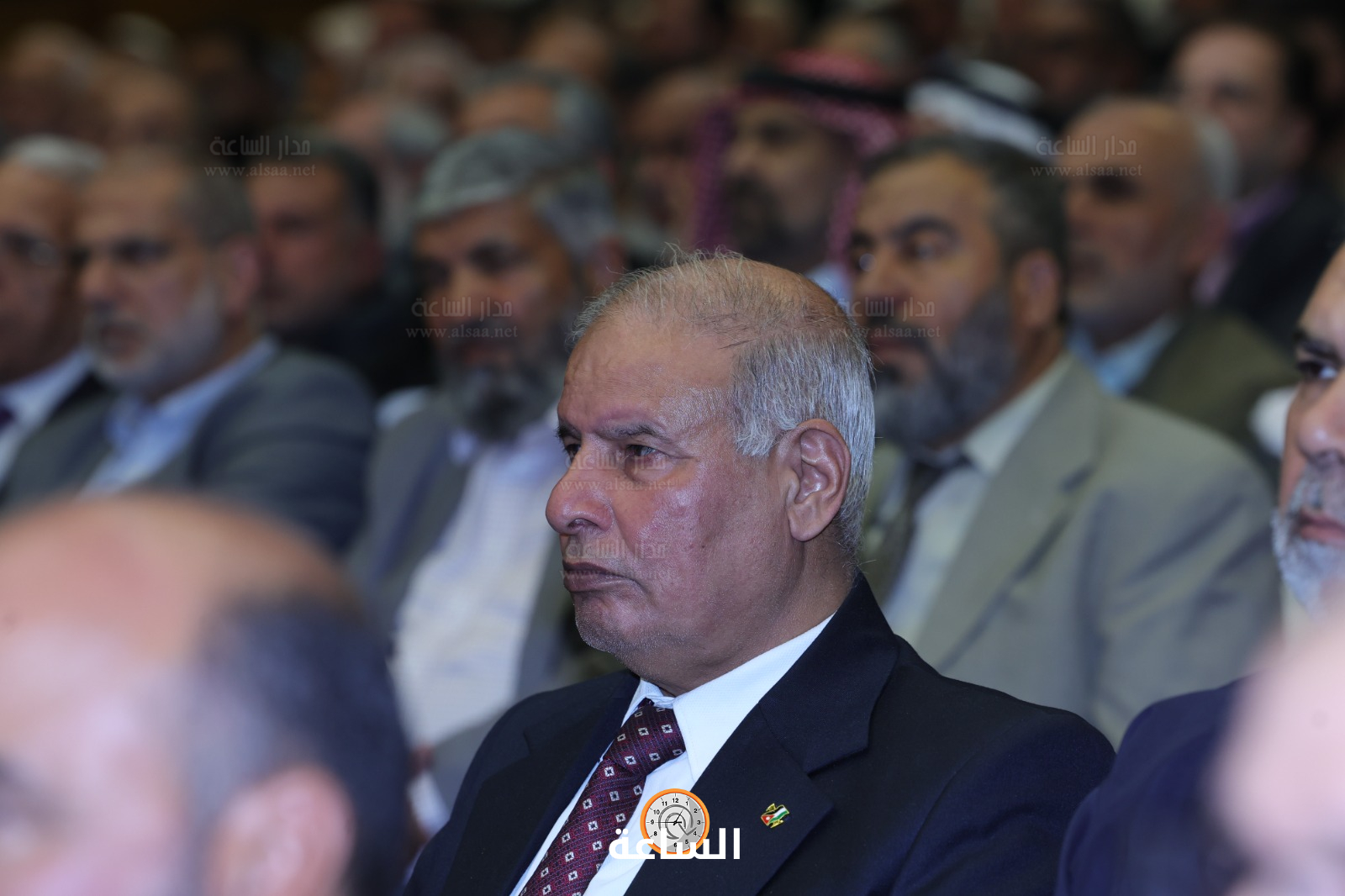 Madar Al-Saa Images 0.4324874191259469