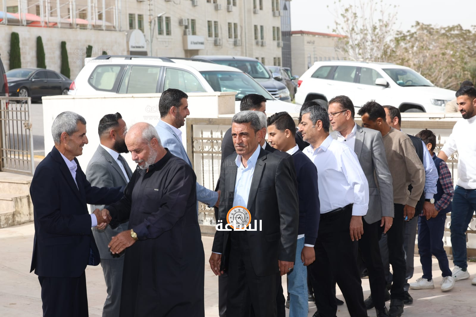 Madar Al-Saa Images 0.9902678384499685